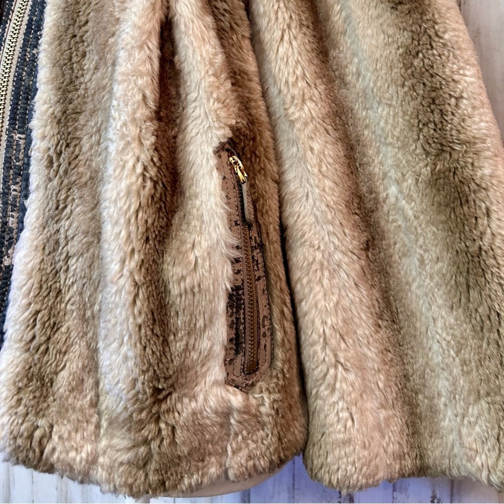 Juicy Couture Faux Fur Pleated Swing Jacket Y2K Brown Gold J Zip Size S - Picture 6 of 11